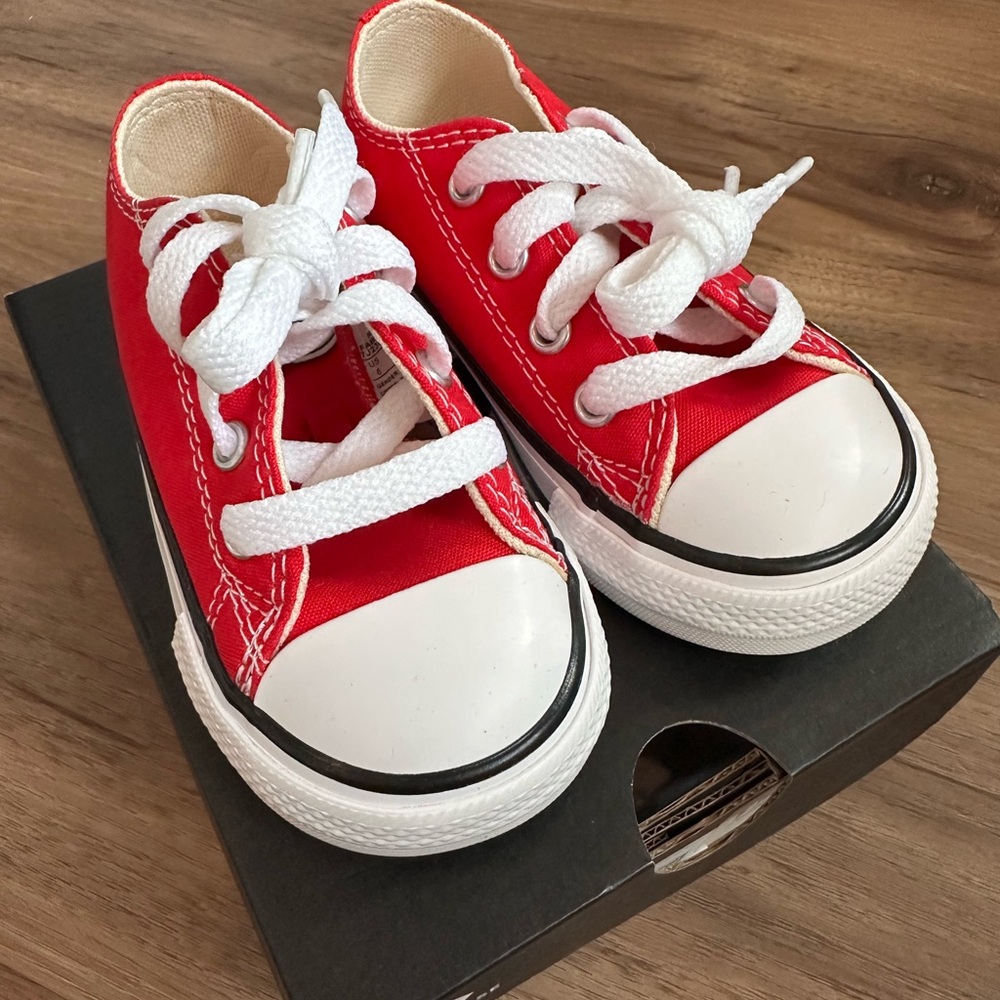 Converse infant shoes
